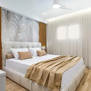 Azure Bliss Apart Otel